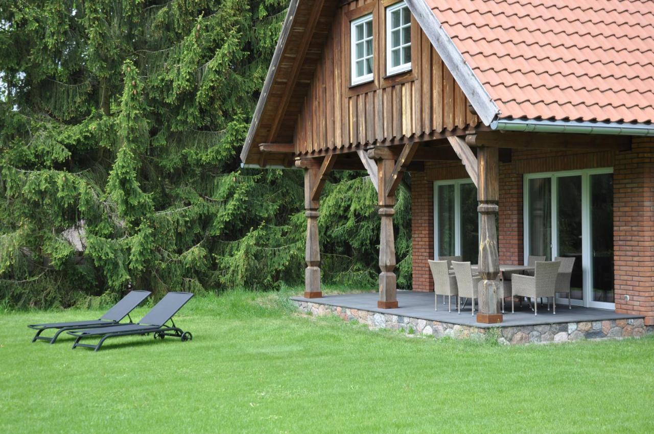 Monte Carvick Nad Jeziorem Seksty Karwik Екстер'єр фото